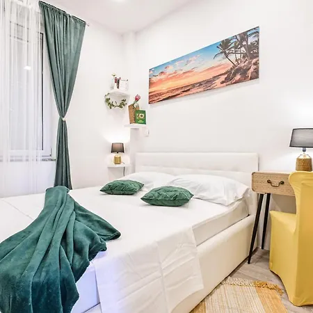 Apartman David,stan S Vrtom * רייקה