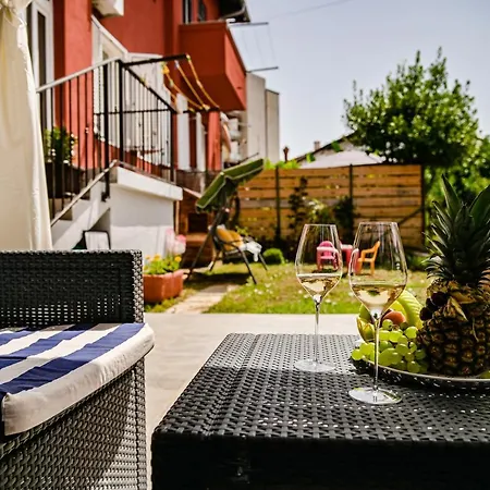 Apartman David,stan S Vrtom Appartement *