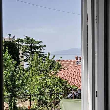 דירה Apartman David,stan S Vrtom *